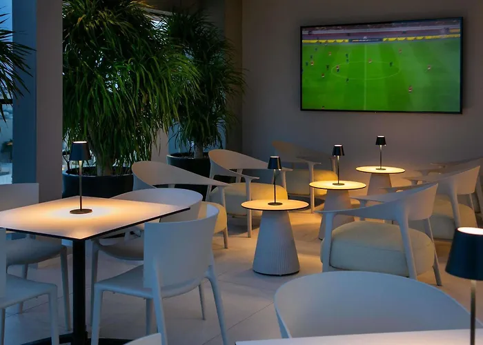 Mercure Finikoudes Hotel Larnaca