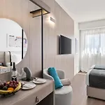 Mercure Finikoudes 3*