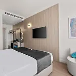 Mercure Finikoudes 3*