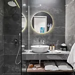 Mercure Finikoudes لارنكا