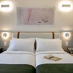Mercure Finikoudes لارنكا