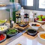 Mercure Finikoudes 3*