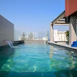 Mercure Finikoudes Hotel Larnaca