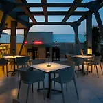 Mercure Finikoudes فندق لارنكا