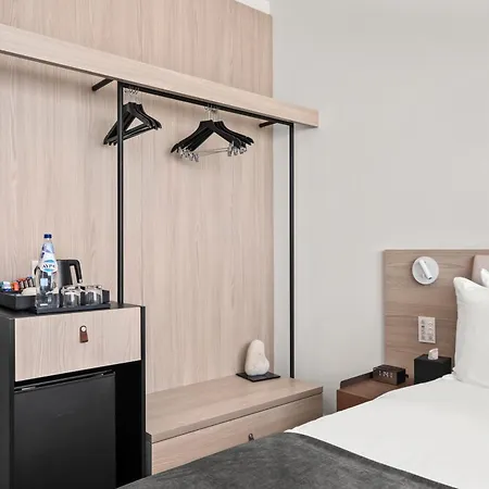 Mercure Finikoudes