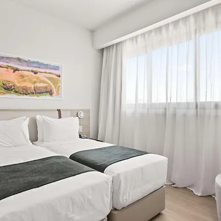 Mercure Finikoudes 酒店 3*