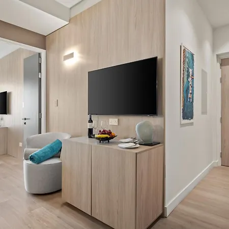 Mercure Finikoudes Larnaca