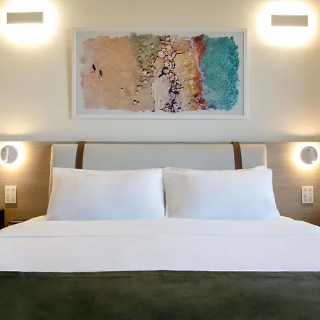 Mercure Finikoudes Szálloda