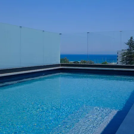 Mercure Finikoudes 酒店