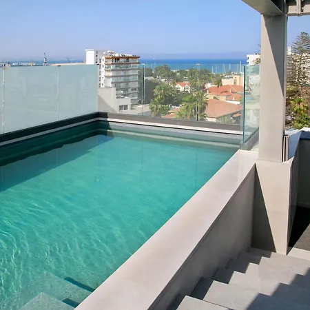 Mercure Finikoudes מלון 3*