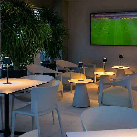 Mercure Finikoudes 酒店 拉纳卡