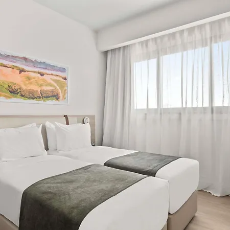 Mercure Finikoudes Larnaka