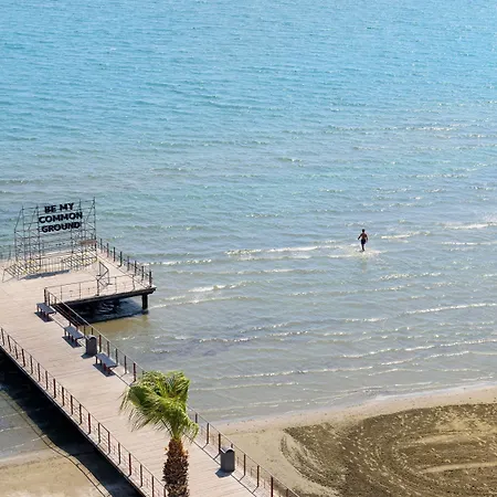 Mercure Finikoudes Otel Larnaca