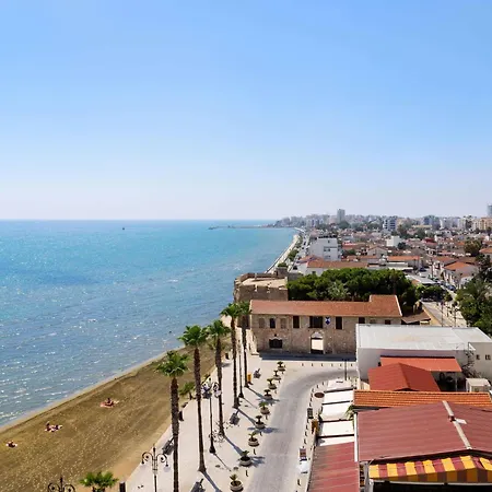 Mercure Finikoudes Otel 3*
