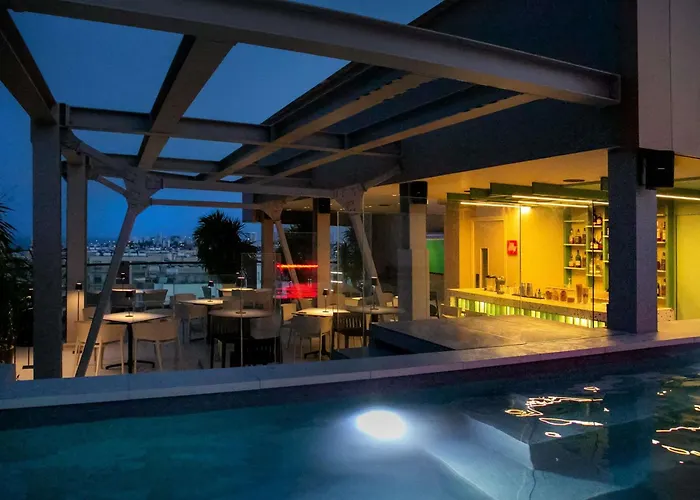 Mercure Finikoudes 3*