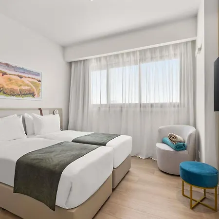 Mercure Finikoudes