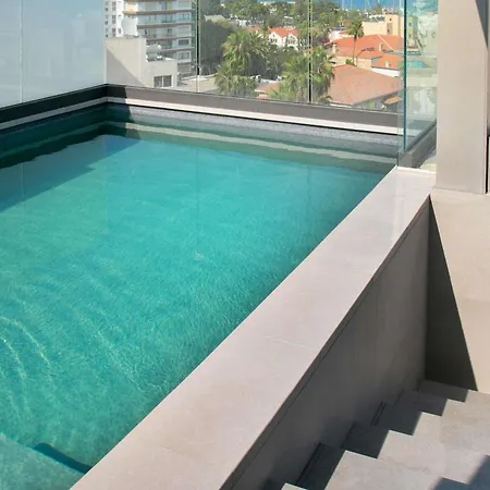 Mercure Finikoudes 3* Larnaca