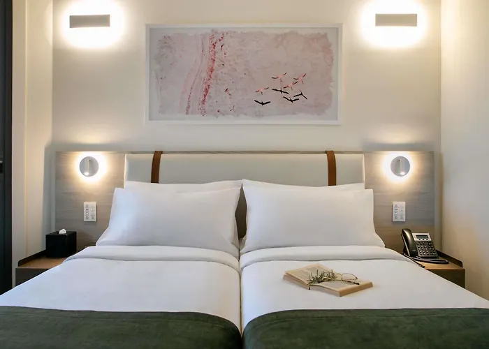 Mercure Finikoudes Larnaca