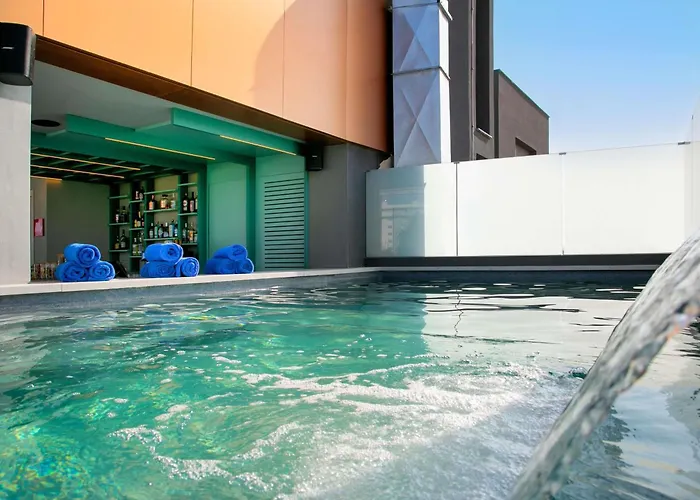 Mercure Finikoudes Hotel 3*